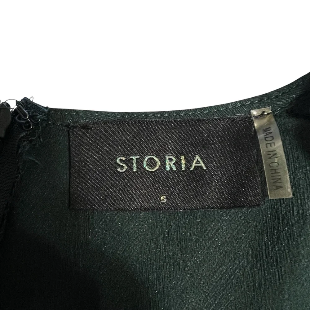 Storia Emerald Green Deep V-Neck Ruffle Long Sleeve Mini Dress Sz S - Picture 3 of 14